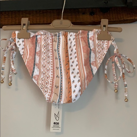 MinkPink Ruffle Bikini Set - Picture 4 of 7